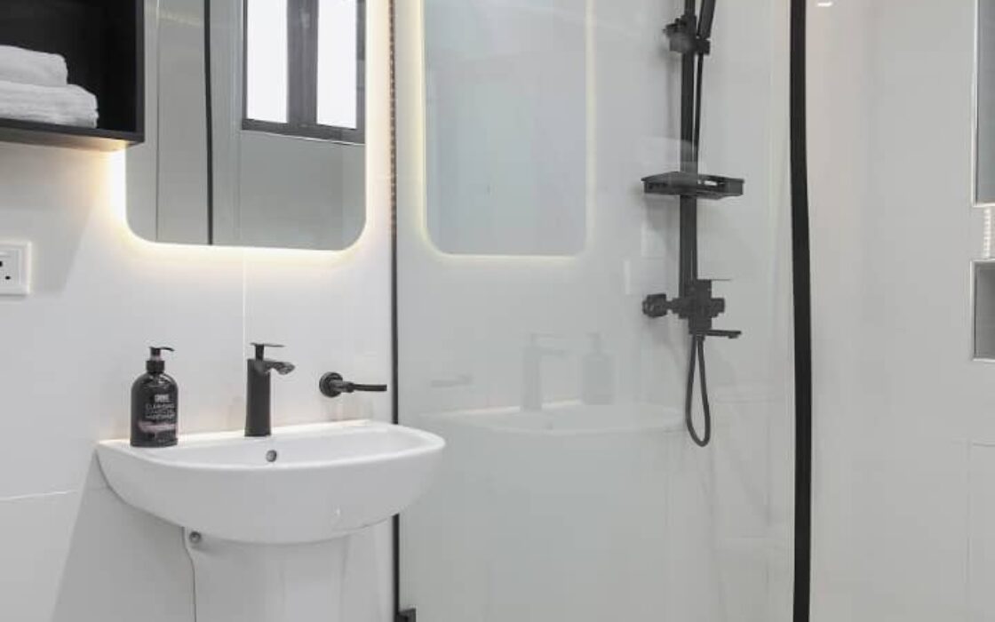 Premium 2-Bedroom Seaview Penthouse Apartment