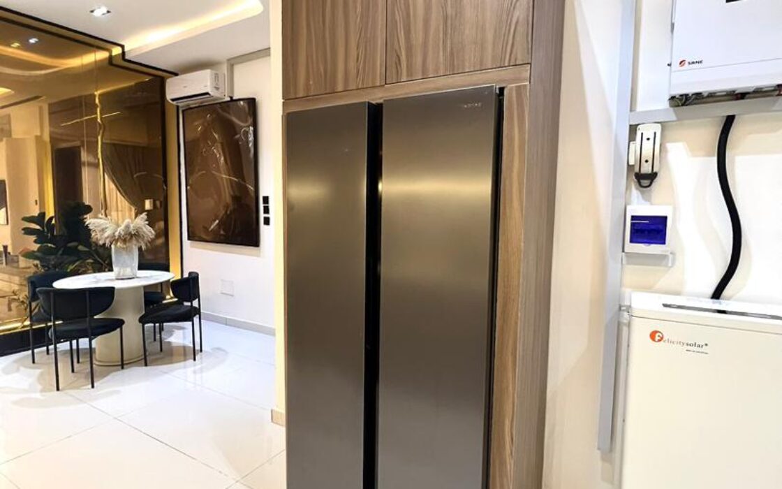 Exquisite 2-bedroom Apartment fully furnished and serviced with best experience