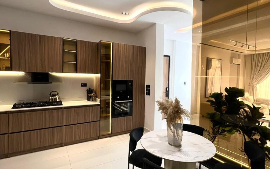 Exquisite 2-bedroom Apartment fully furnished and serviced with best experience