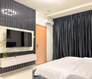 GRAY 🩶 Refined 2-bedroom  Apartment
