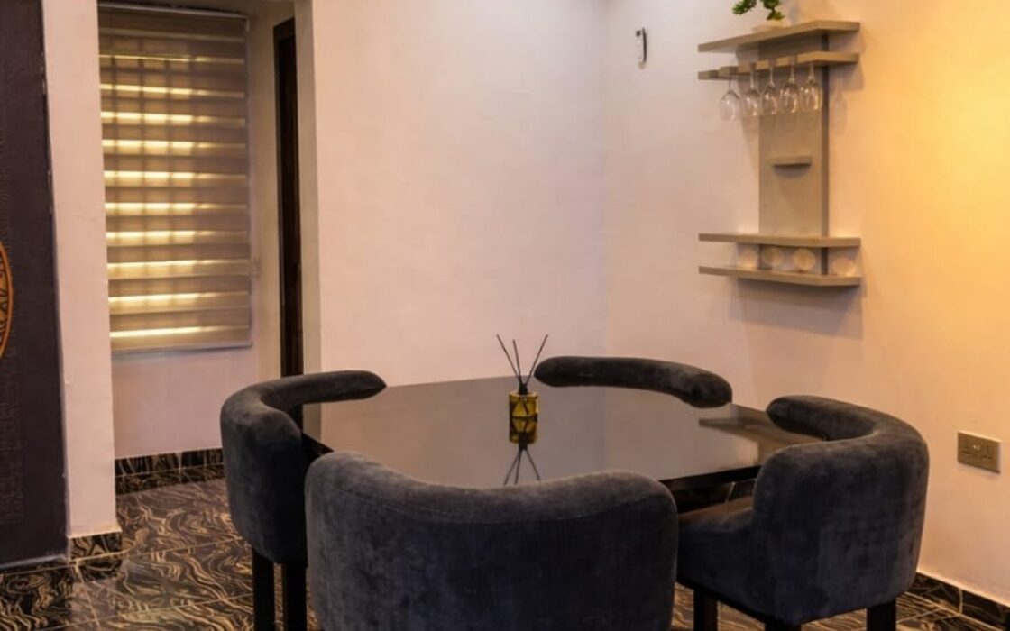 Lovely Serviced 2 Bedroom Apartments