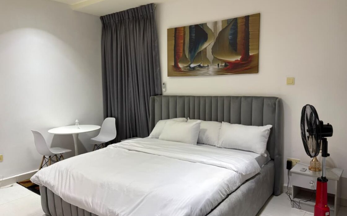 GOLD🏅Refined 2-bedroom  Apartment