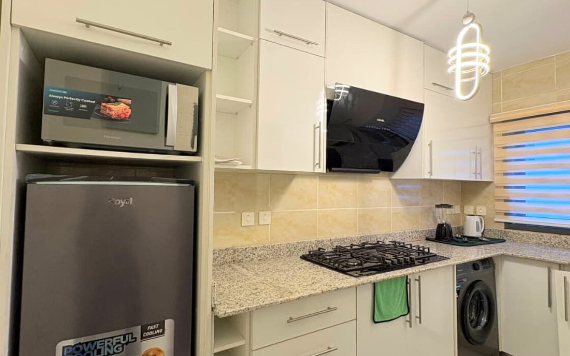 GOLD🏅Refined 2-bedroom  Apartment