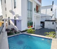 5 Bedrooms Self-compound House.