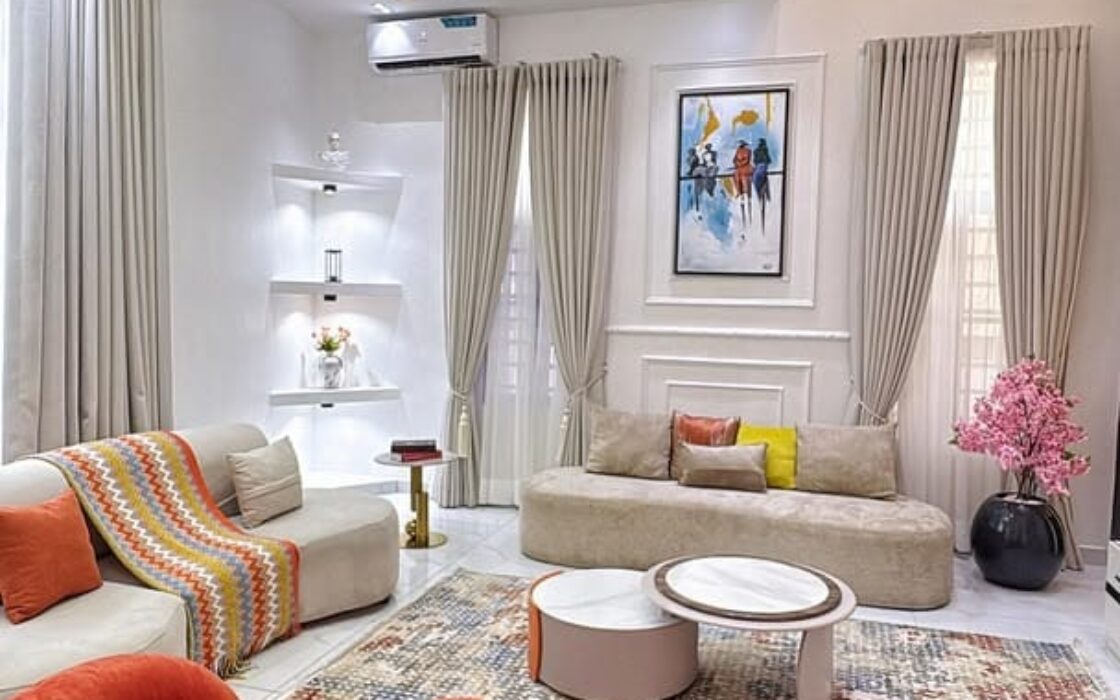 5 Bedrooms Self-compound House.