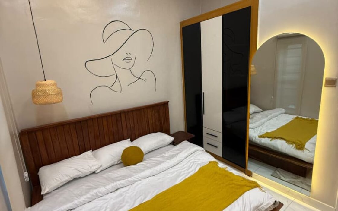4 Bedroom Staycation Duplex Apartment