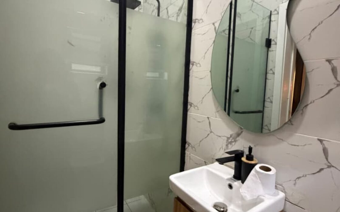 4 Bedroom Staycation Duplex Apartment