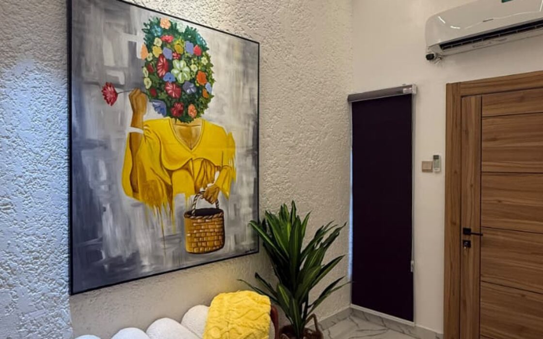 4 Bedroom Staycation Duplex Apartment