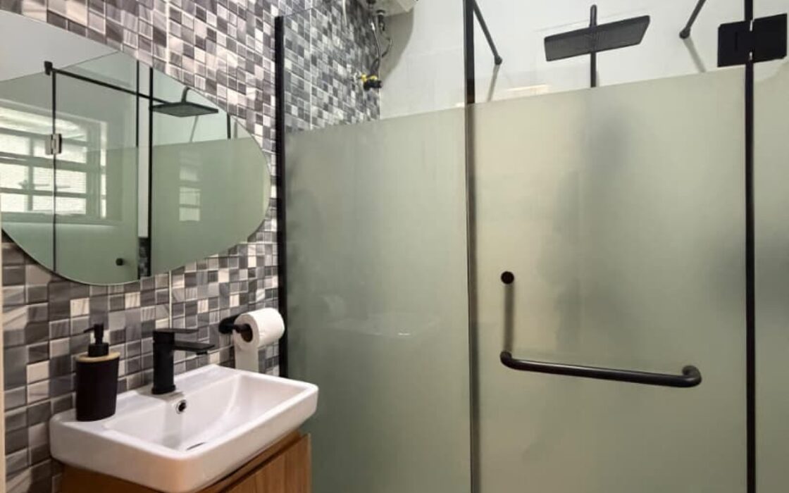4 Bedroom Staycation Duplex Apartment
