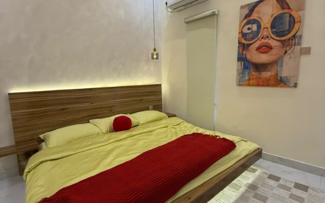 4 Bedroom Staycation Duplex Apartment